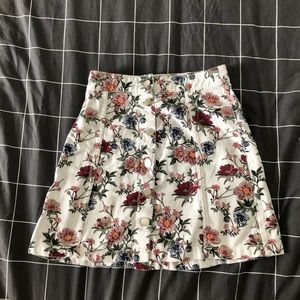 Size 2 White Floral A-Line H&M Skirt